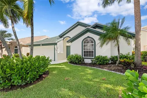 7697 Citrus Hill Ln, Naples, FL 34109