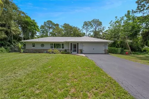 1380 39th St SW, Naples, FL 34117