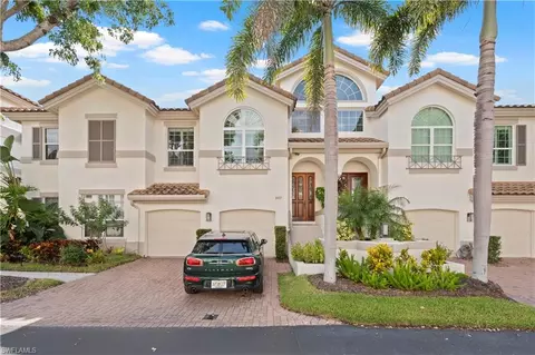 167 Colonade Cir, Naples, FL 34103