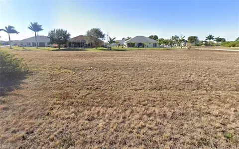 3520 NW 15th Ter, Cape Coral, FL 33993