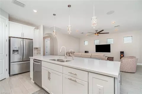 19604 Utopia Ln, Estero, FL 33928 photo 4