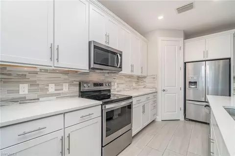 19604 Utopia Ln, Estero, FL 33928 photo 5