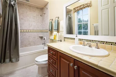 Bath - 1182 Dimock Ln, Naples, FL 34110 photo 5 of 5