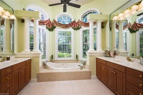 Bath - 1182 Dimock Ln, Naples, FL 34110 photo 1 of 5