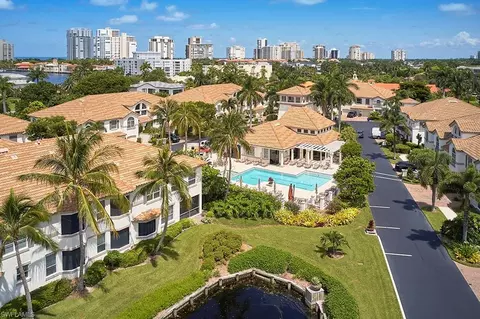 View/Area - 231 Colonade Cir, Naples, FL 34103 photo 2 of 3