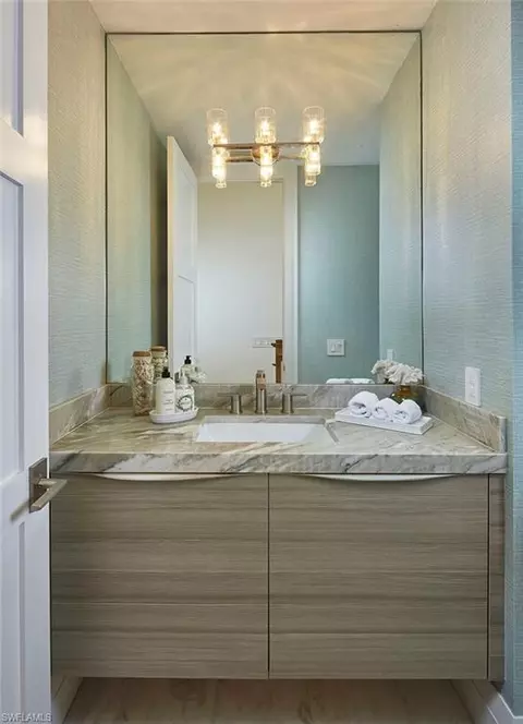 Bath - 231 Colonade Cir, Naples, FL 34103 photo 3 of 3