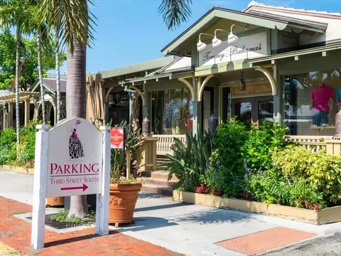 Exterior - 741 10th Ave S #E, Naples, FL 34102 photo 18 of 18