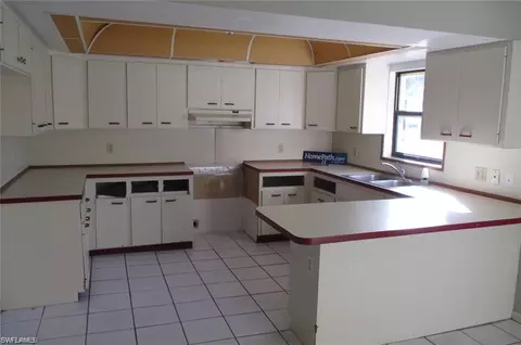 Kitchen - 5395 Carolina Ave, Naples, FL 34113 photo 1 of 1