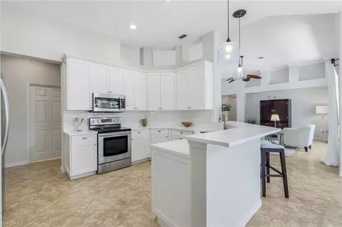 Kitchen - 1932 Springberry Cir, Naples, FL 34109 photo 3 of 5