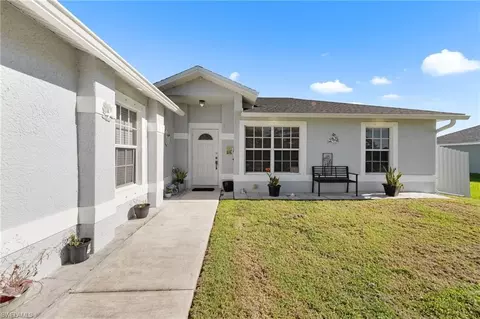 1731 SW Trafalgar Pkwy, Cape Coral, FL 33991