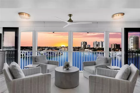 250 Park Shore Dr #601, Naples, FL 34103