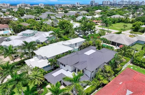 View/Area - 565 Fairway Ter, Naples, FL 34103 photo 1 of 1