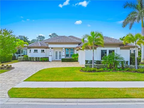 14362 Charthouse Cir, Naples, FL 34114
