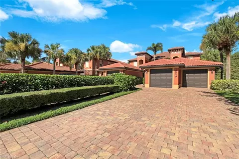 Exterior - 10049 Heather Ln #101, Naples, FL 34119 photo 2 of 8