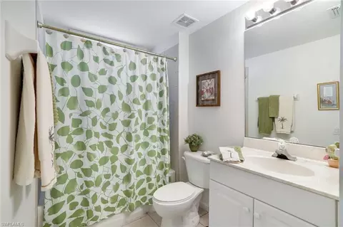 Bath - 10049 Heather Ln #101, Naples, FL 34119 photo 3 of 3