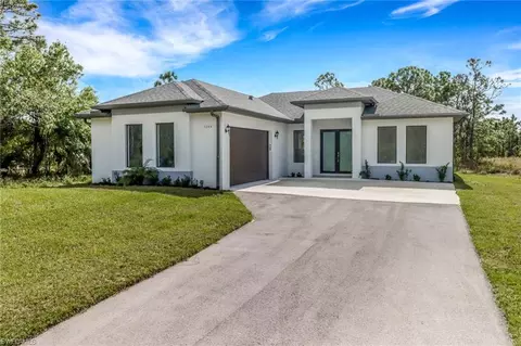 4563 10th St NE, Naples, FL 34120