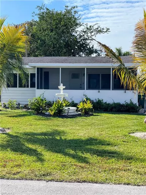 313 Copeland Ave N, Everglades City, FL 34139