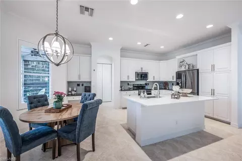 1905 Isla De Palma Cir, Naples, FL 34119