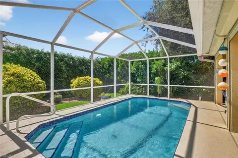 5 Tahiti Rd, Marco Island, FL 34145