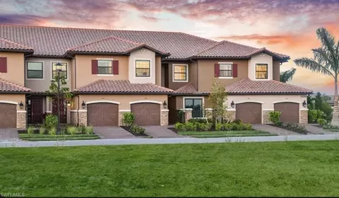 15319 Lucerna St #104, Naples, FL 34114