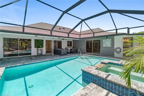 4201 29th Pl SW, Naples, FL 34116