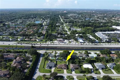 92 Chardon Pl, Naples, FL 34110 photo 27