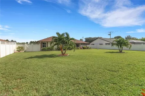 92 Chardon Pl, Naples, FL 34110 photo 21
