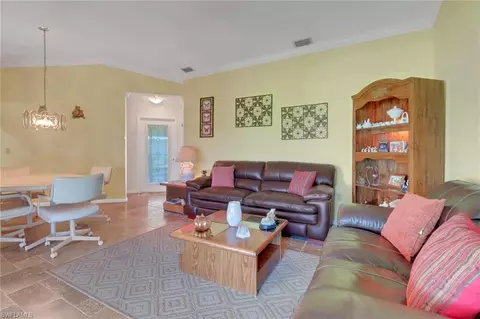 92 Chardon Pl, Naples, FL 34110 photo 10