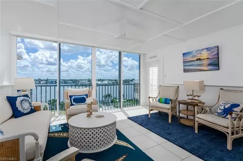 3450 Gulf Shore Blvd N #507, Naples, FL 34103