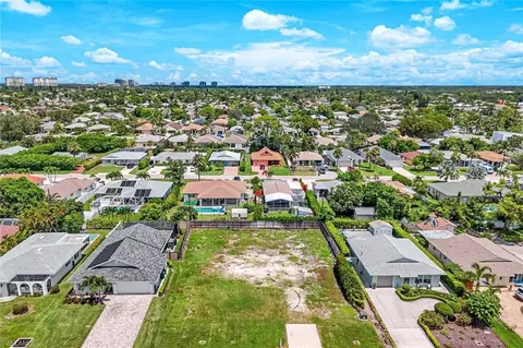 741 95th Ave N, Naples, FL 34108 photo 5