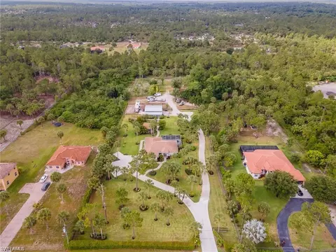 2484 10th Ave NE, Naples, FL 34120