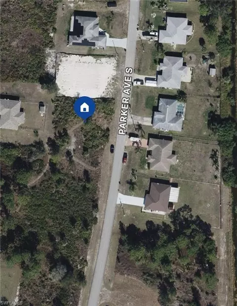 520 Parker Ave S, Lehigh Acres, FL 33974