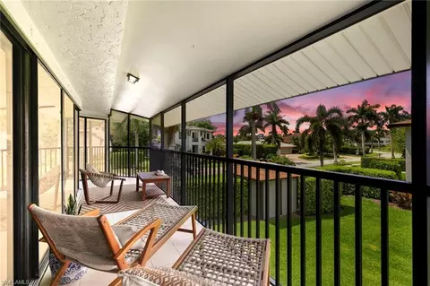 4072 Belair Ln #403, Naples, FL 34103