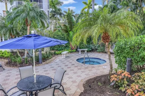 Exterior - 460 Launch Cir #202, Naples, FL 34108 photo 7 of 10