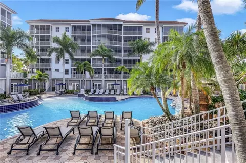 Exterior - 460 Launch Cir #202, Naples, FL 34108 photo 5 of 10