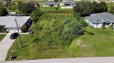 1031 Cedartree Ave, Lehigh Acres, FL 33971