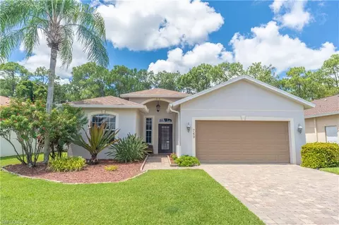 749 Crossfield Cir, Naples, FL 34104