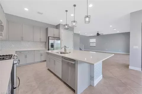 Kitchen - 12260 Red Pine Pl, Estero, FL 33928 photo 4 of 6