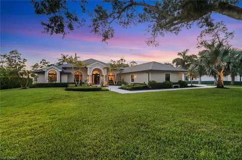 12901 Valewood Dr, Naples, FL 34119