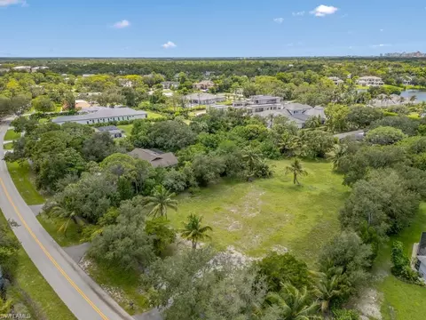 172 Hickory Rd, Naples, FL 34108 photo 9