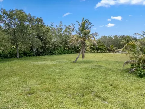 172 Hickory Rd, Naples, FL 34108 photo 11
