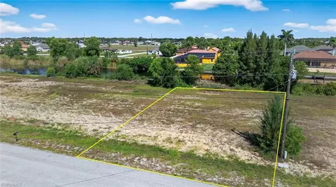 2059 NW 17th St, Cape Coral, FL 33993