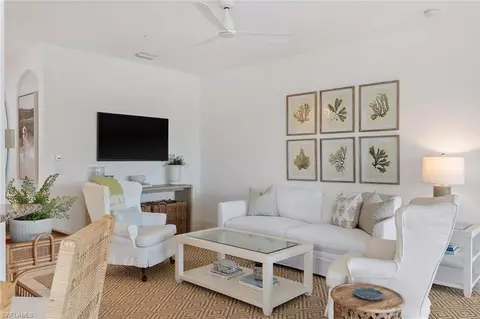 12046 Covent Garden Ct #901, Naples, FL 34120