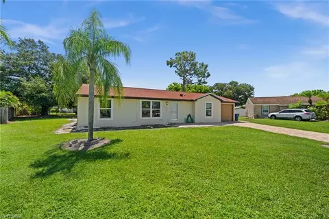 9288 Oak Bridge Ct, Fort Myers, FL 33967