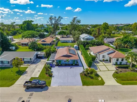 4411-4413 Little Hickory Rd, Bonita Springs, FL 34134