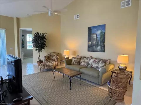 3054 Driftwood Way #4502, Naples, FL 34109
