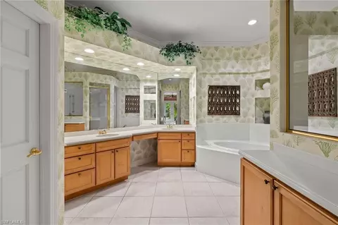 Bath - 7005 Verde Way, Naples, FL 34108 photo 1 of 4