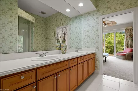 Bath - 7005 Verde Way, Naples, FL 34108 photo 4 of 4