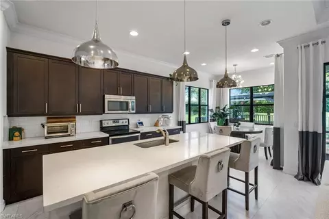 9236 Woodhurst Dr, Naples, FL 34120 photo 8