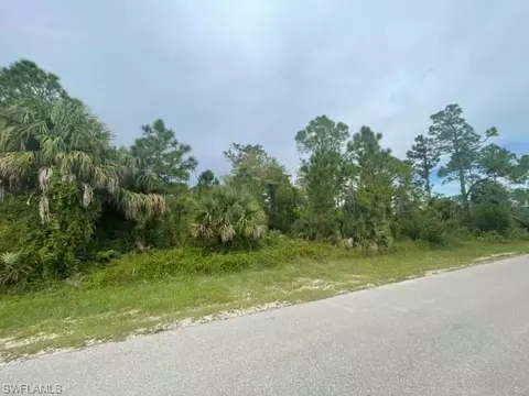 16 Th St SE, Naples, FL 34117